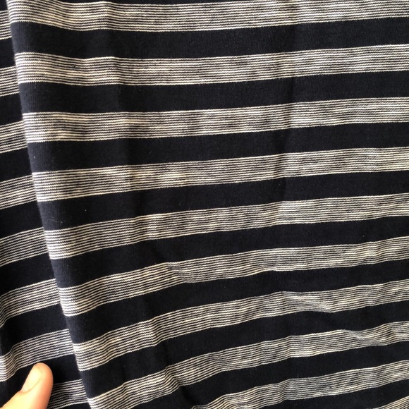 Broken Threads Top - Picture 2 of 5